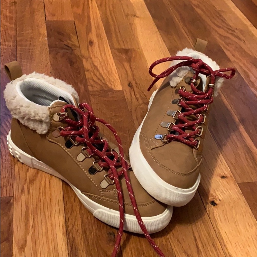 Tommy hilifger shoes